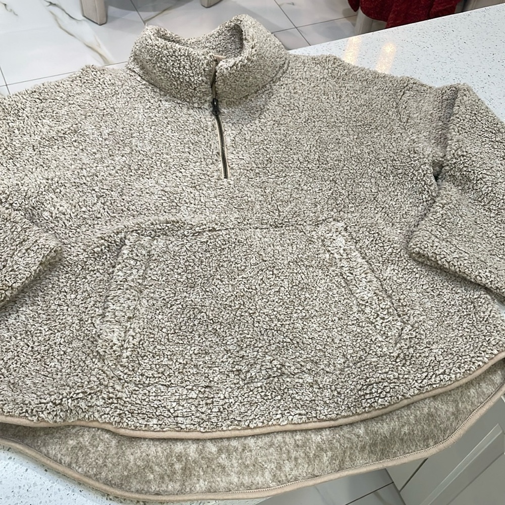 Old Navy Cozy Tan Sherpa Pullover size XL